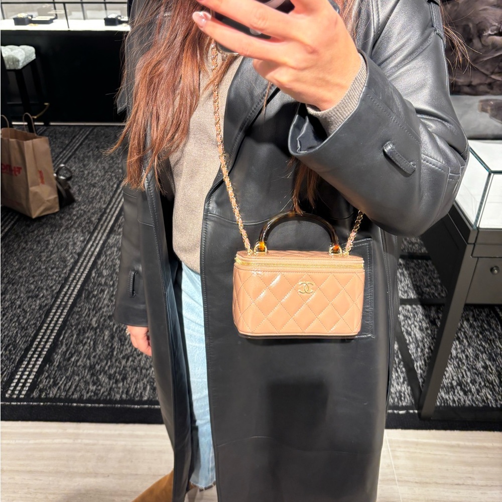 Meet your Posher, Alyza